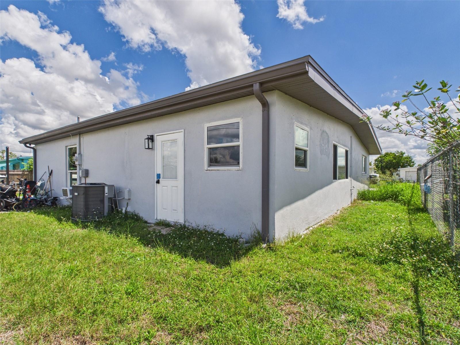 22040 FELTON AVE, PORT CHARLOTTE, FL, 33952