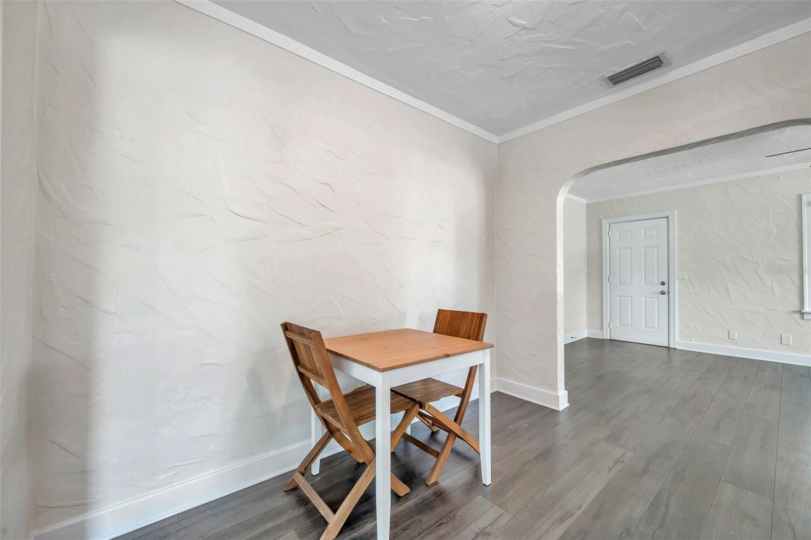 4000 10TH AVE N, ST PETERSBURG, FL, 33713