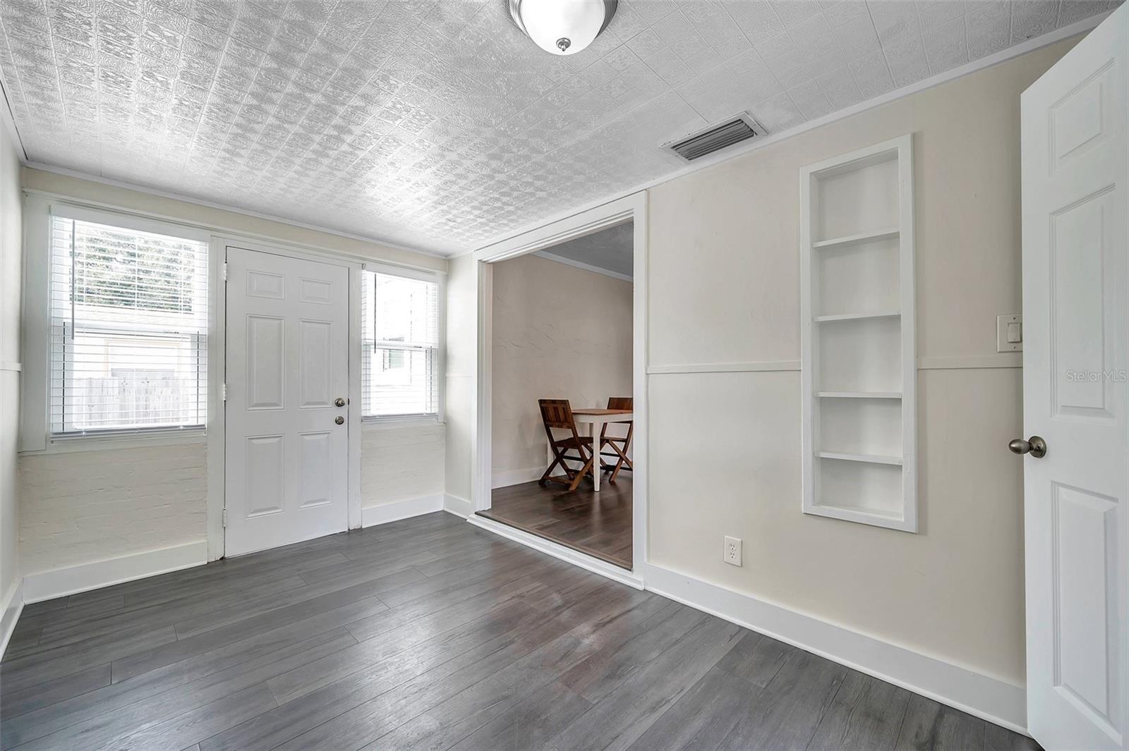 4000 10TH AVE N, ST PETERSBURG, FL, 33713