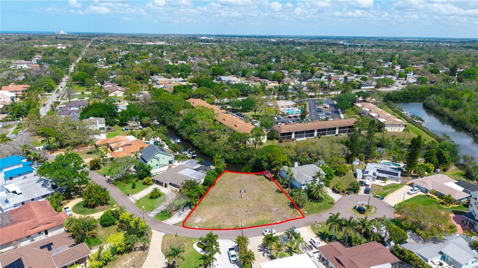 1121 S FLORIDA AVE, TARPON SPRINGS, FL, 34689