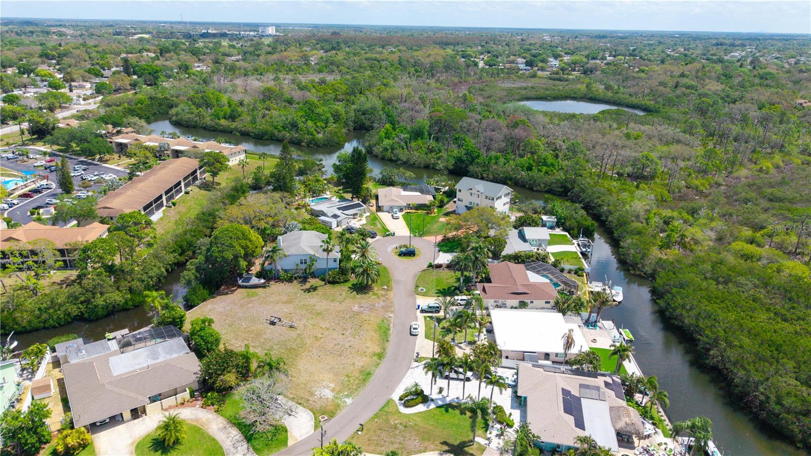 1121 S FLORIDA AVE, TARPON SPRINGS, FL, 34689