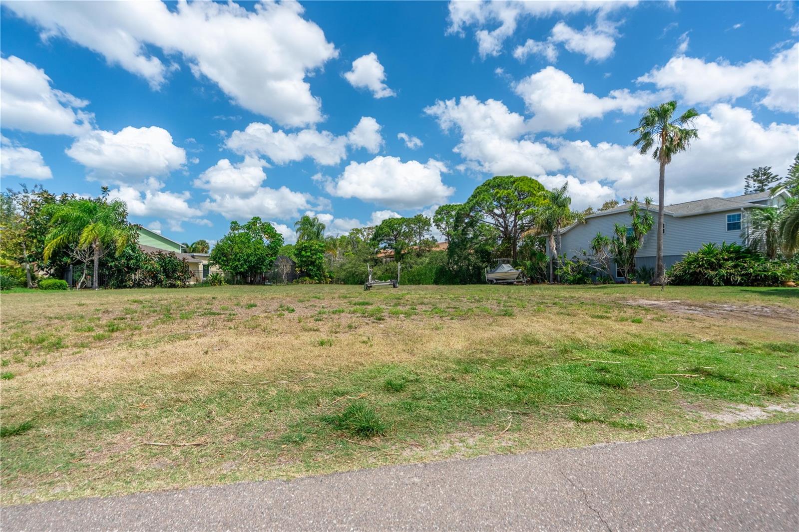 1121 S FLORIDA AVE, TARPON SPRINGS, FL, 34689