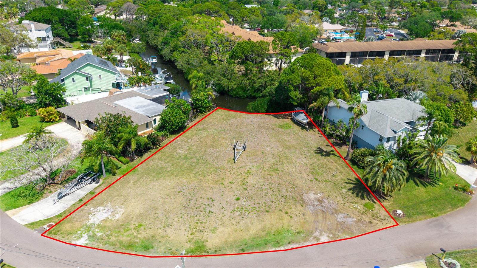 1121 S FLORIDA AVE, TARPON SPRINGS, FL, 34689