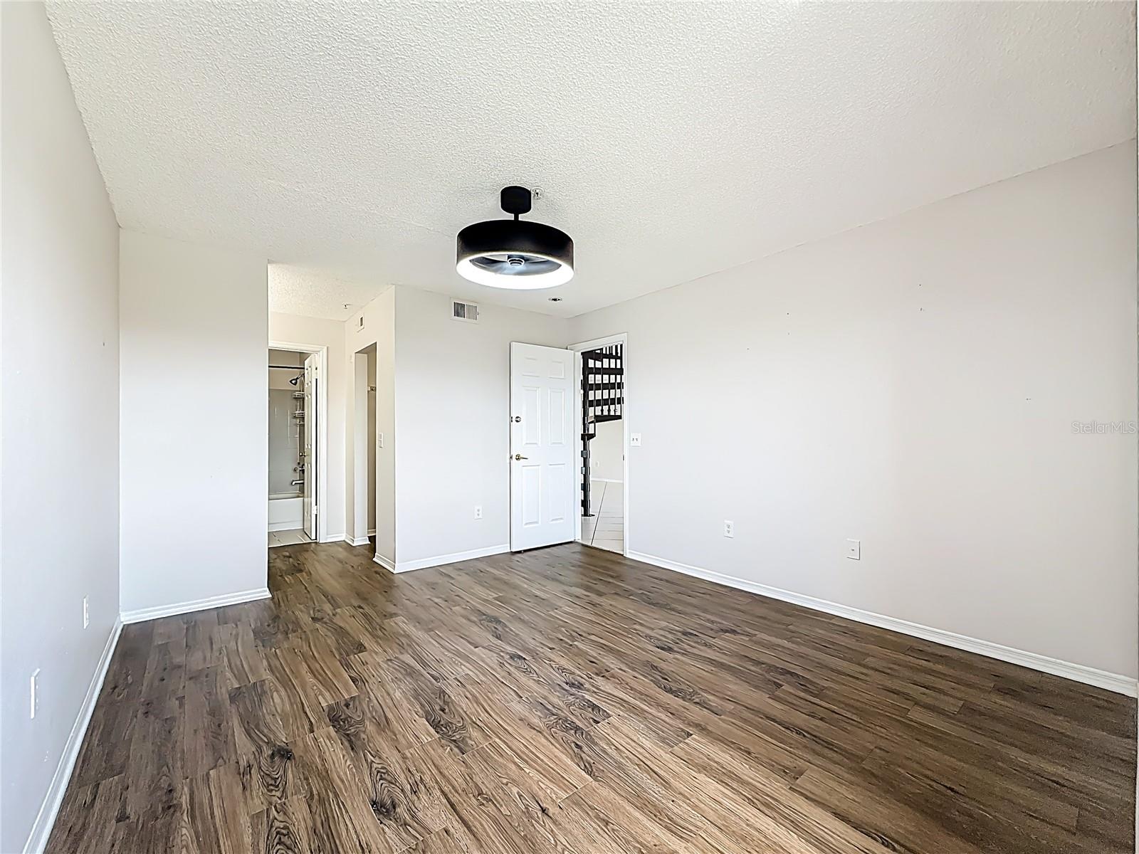 2400 FEATHER SOUND DR #933, CLEARWATER, FL, 33762