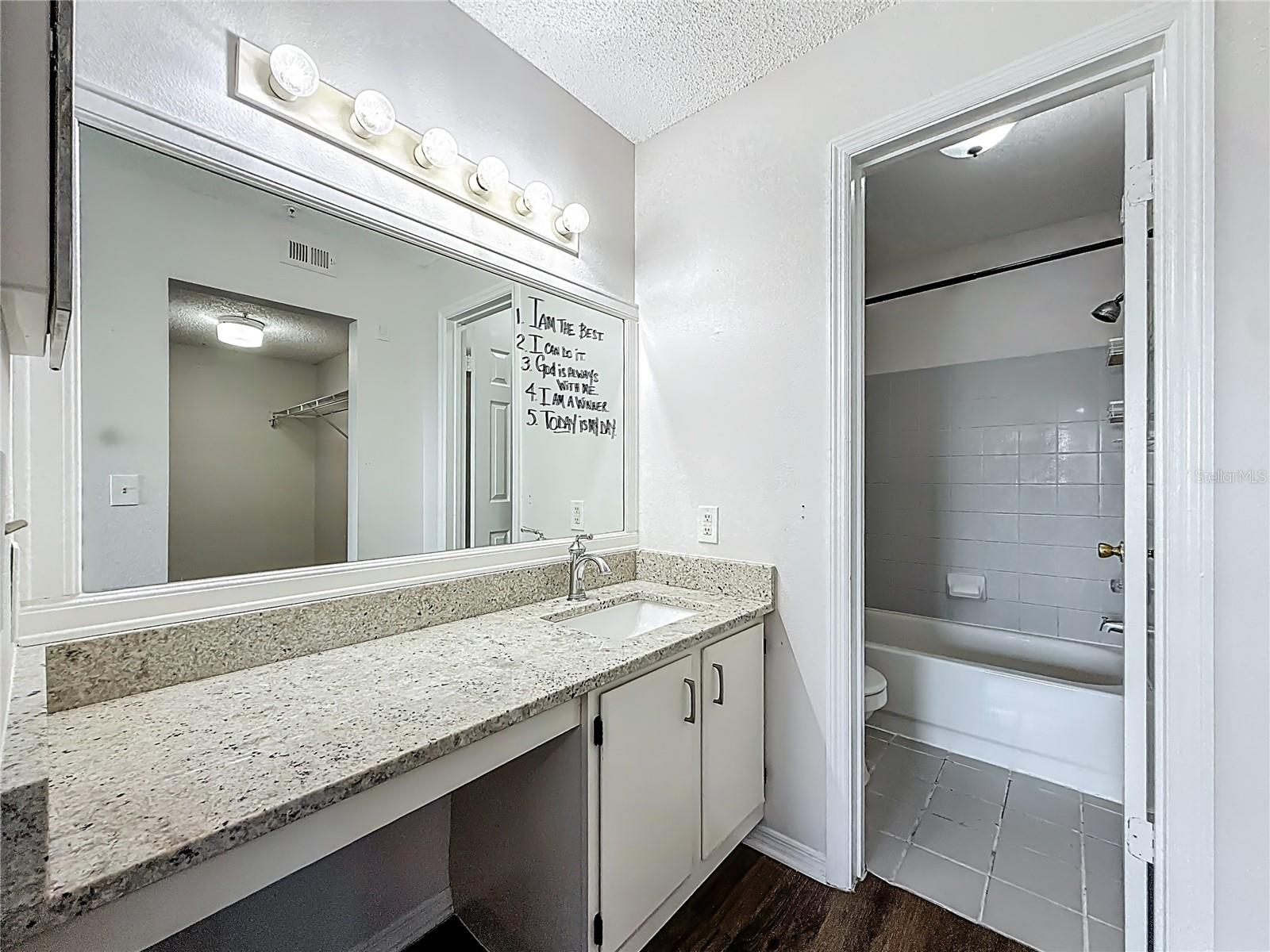 2400 FEATHER SOUND DR #933, CLEARWATER, FL, 33762