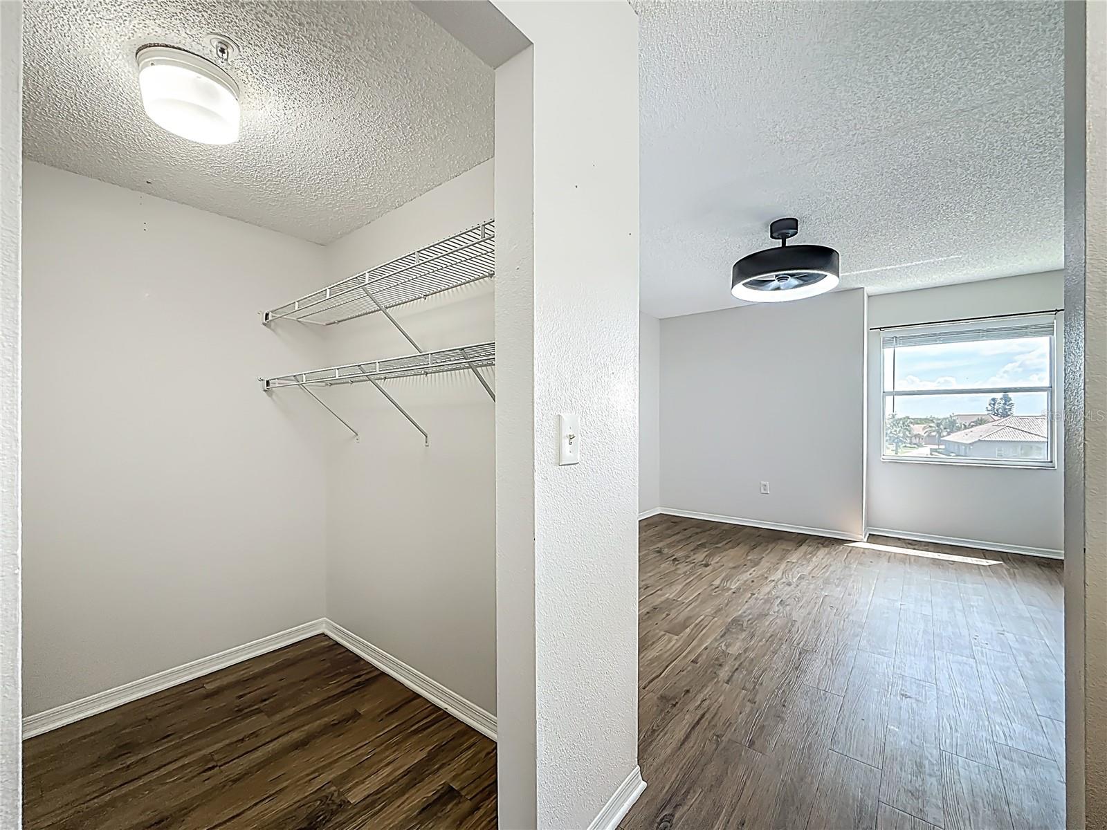 2400 FEATHER SOUND DR #933, CLEARWATER, FL, 33762