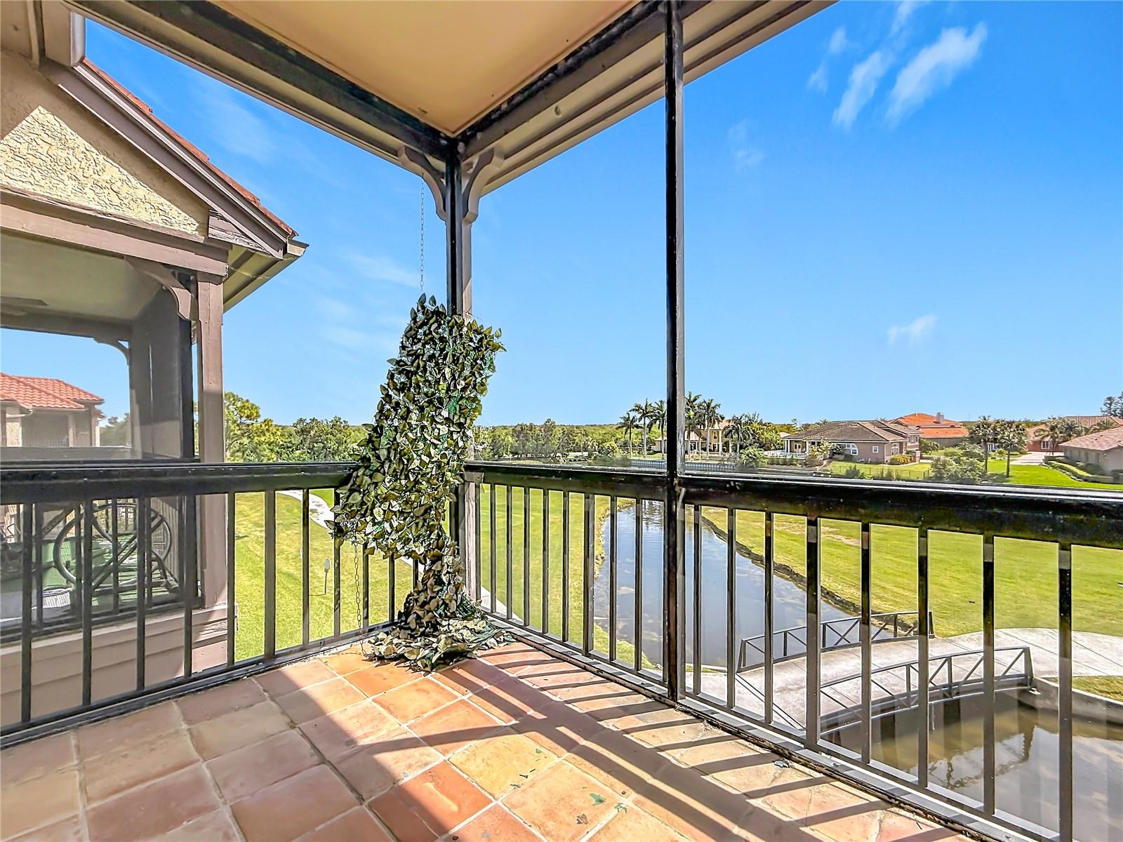2400 FEATHER SOUND DR #933, CLEARWATER, FL, 33762