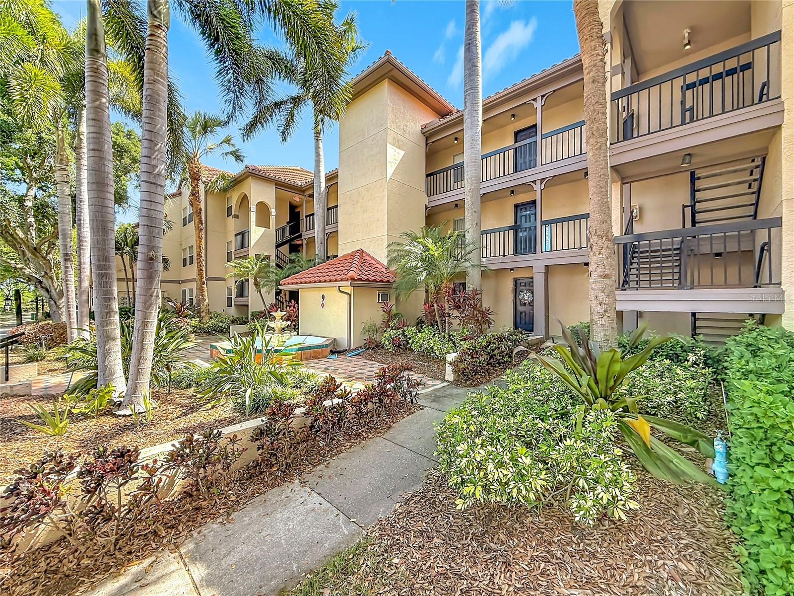 2400 FEATHER SOUND DR #933, CLEARWATER, FL, 33762