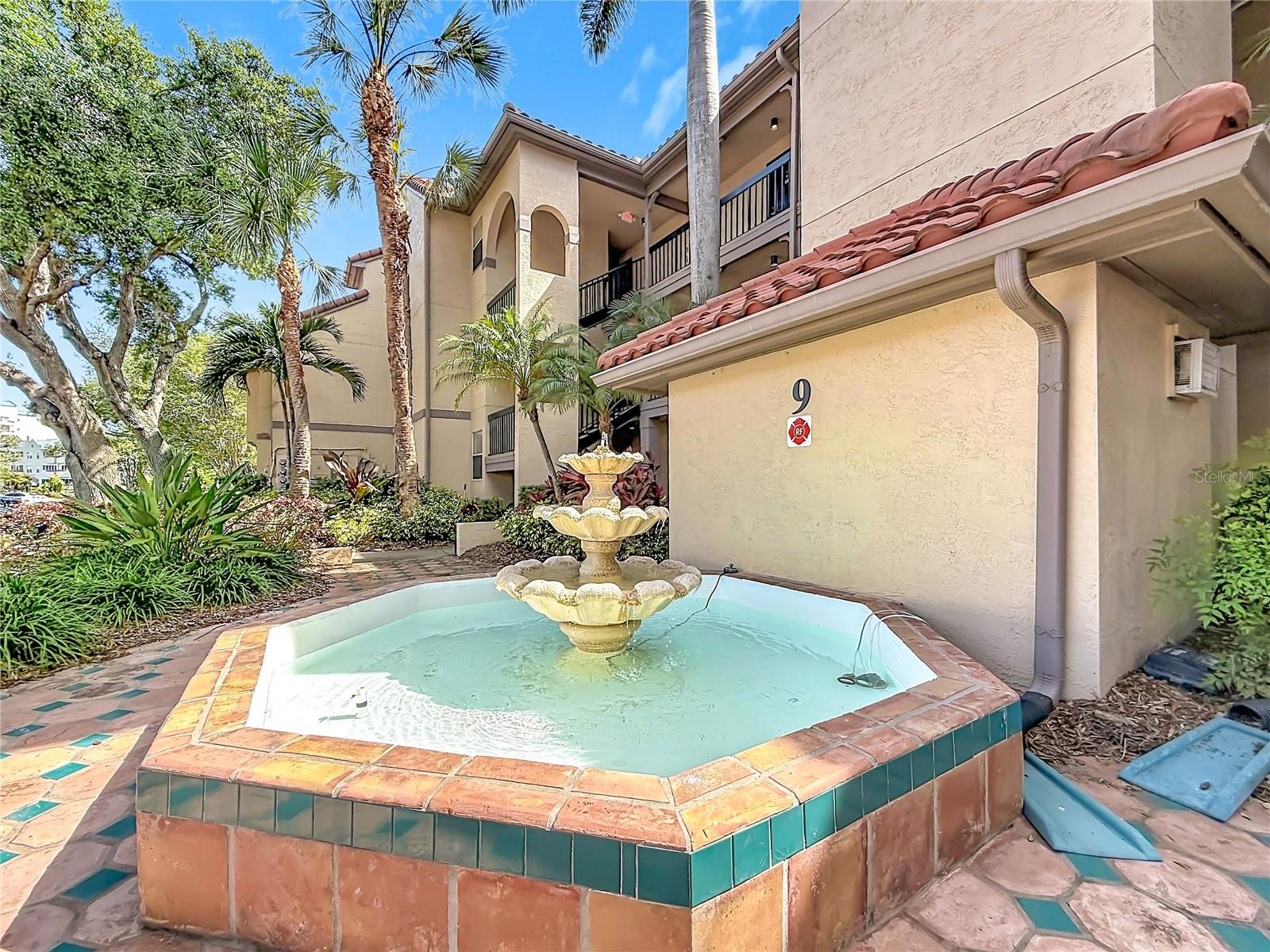 2400 FEATHER SOUND DR #933, CLEARWATER, FL, 33762