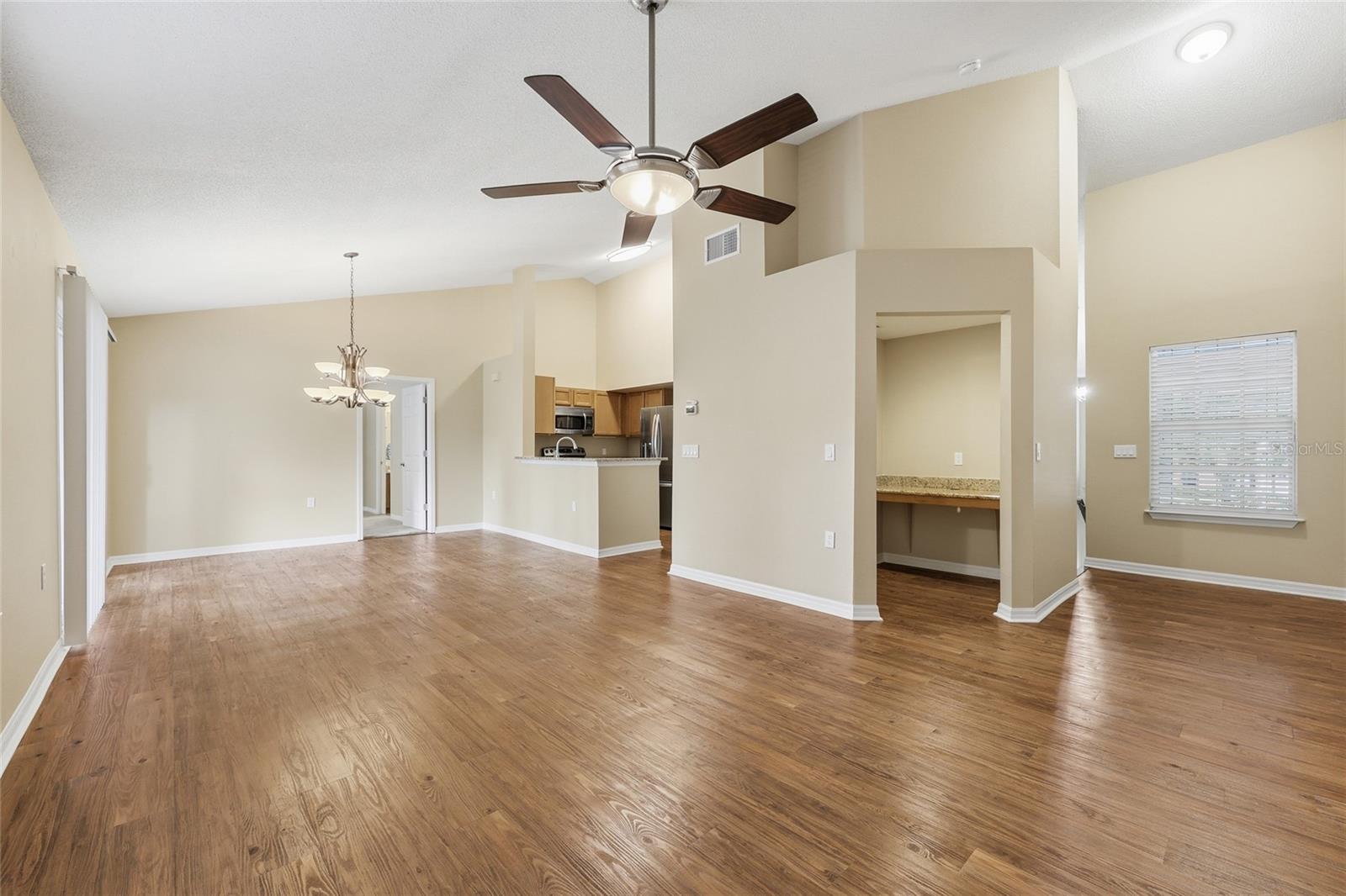 10000 SW 52ND AVE #B6, GAINESVILLE, FL, 32608