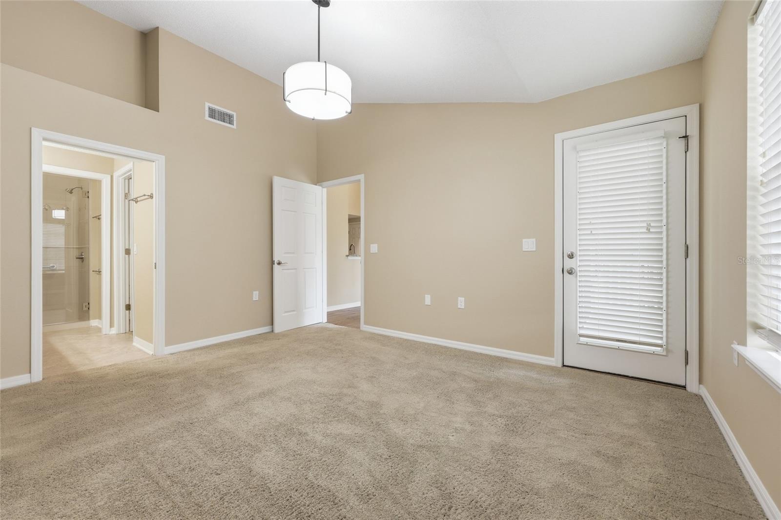 10000 SW 52ND AVE #B6, GAINESVILLE, FL, 32608