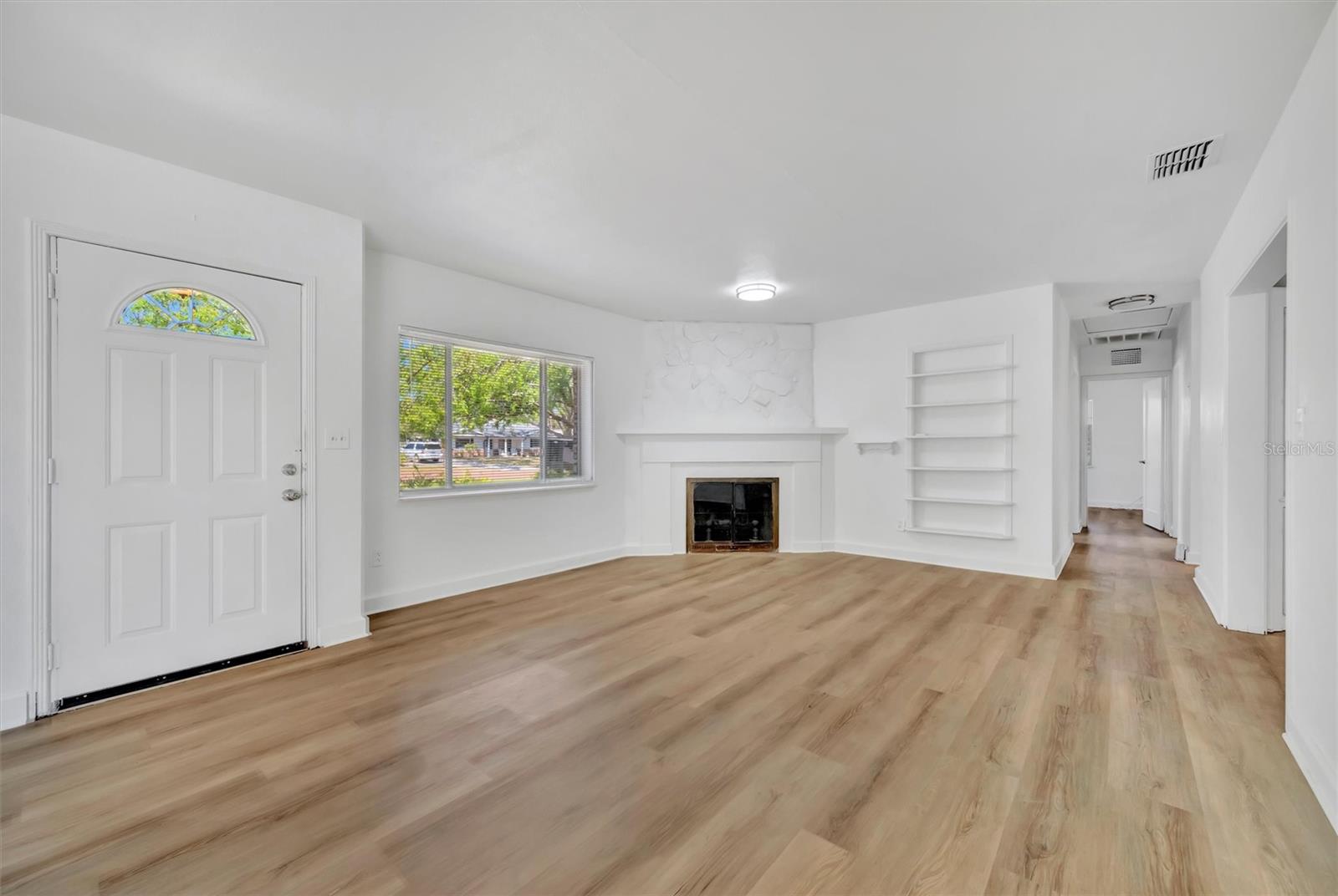 6348 7TH AVE N, ST PETERSBURG, FL, 33710