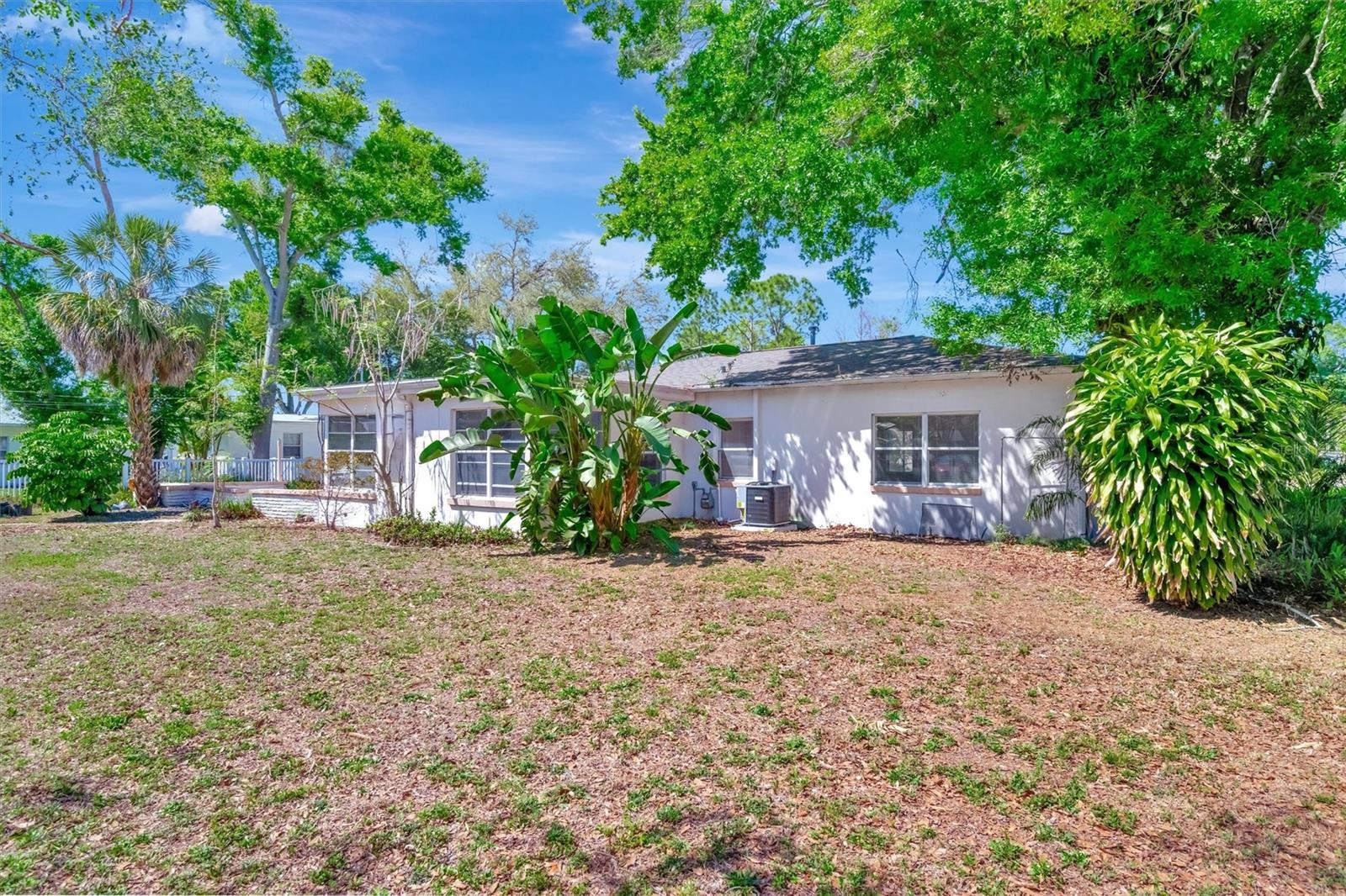 6348 7TH AVE N, ST PETERSBURG, FL, 33710