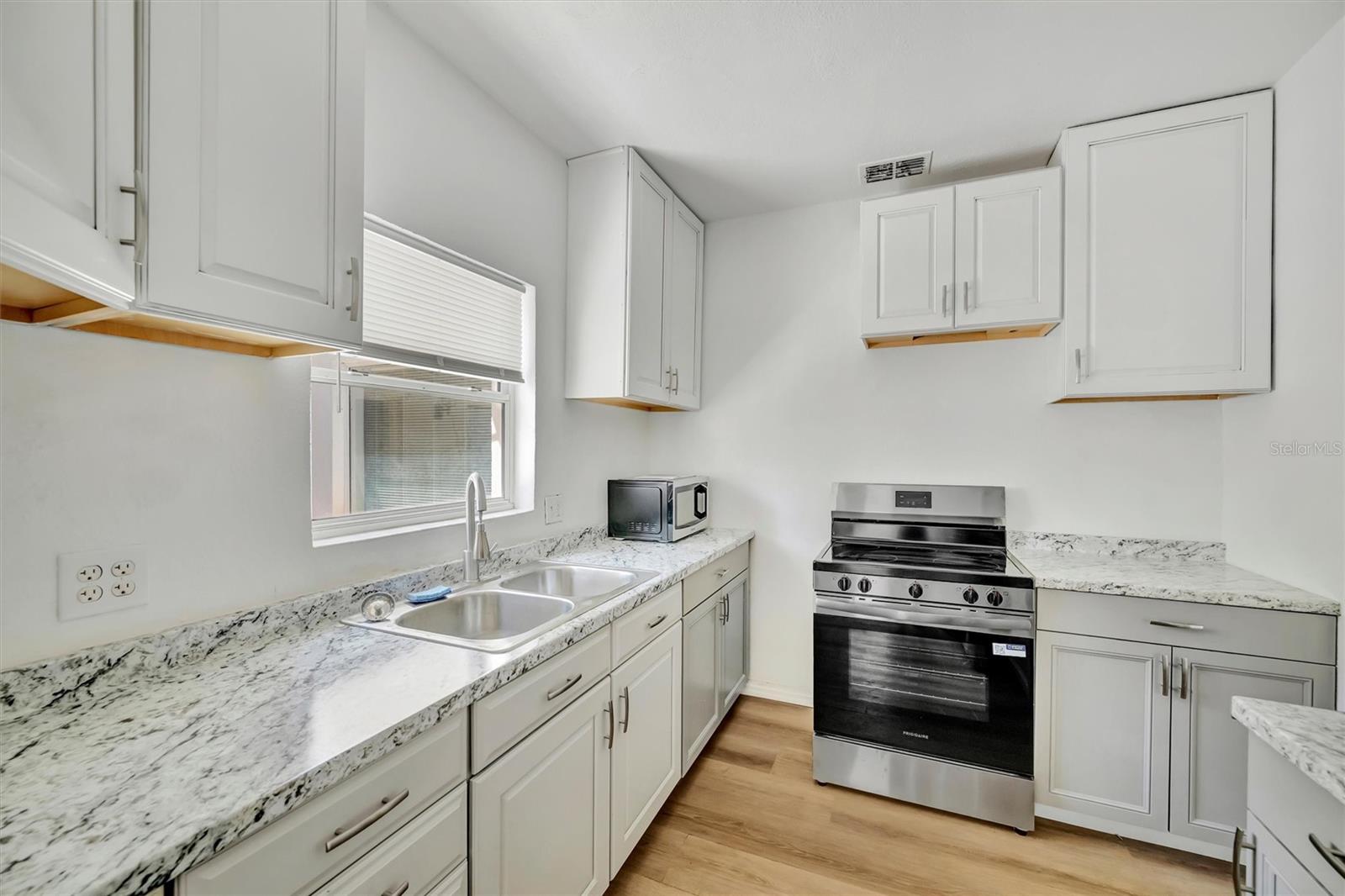6348 7TH AVE N, ST PETERSBURG, FL, 33710