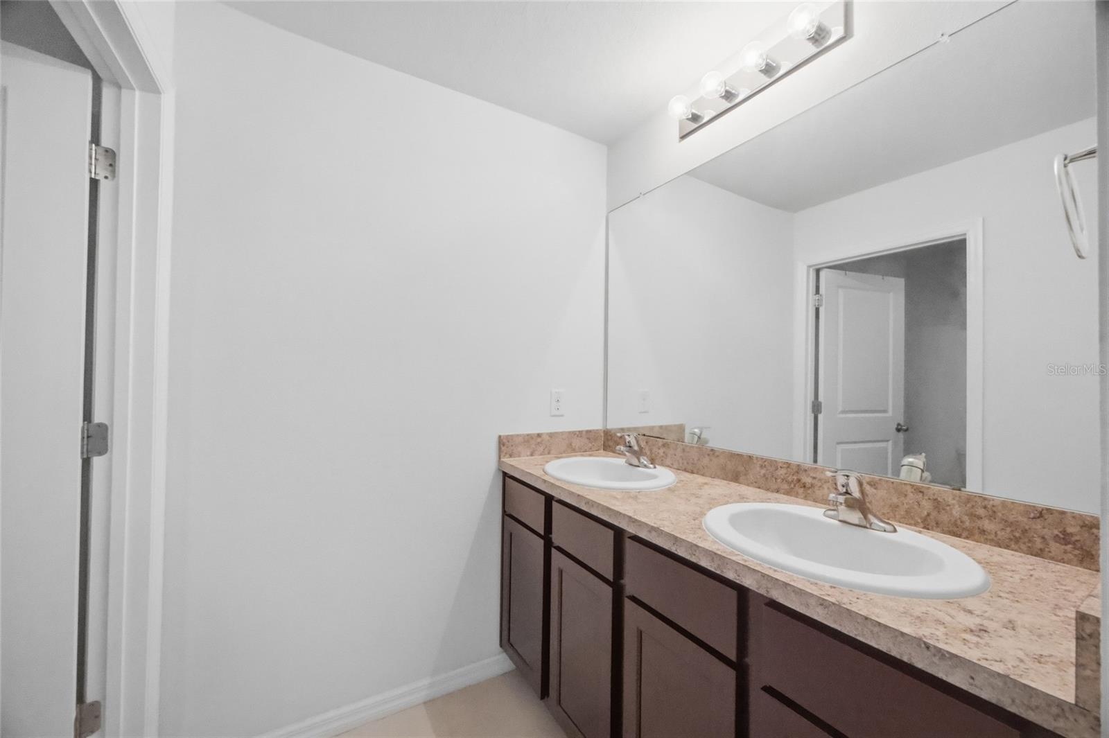 15417 IBIS FALL PL, SUN CITY CENTER, FL, 33573