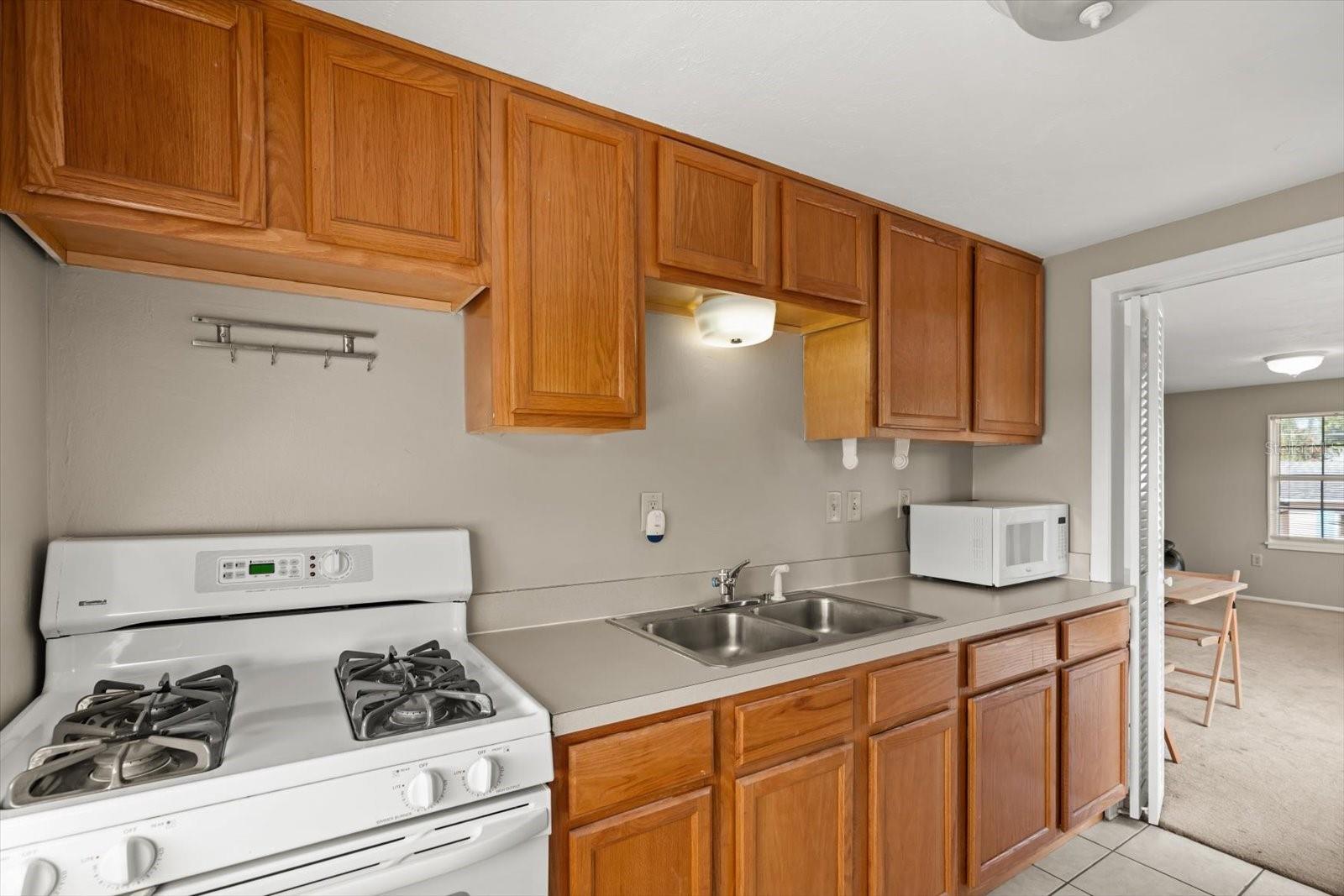2 W STEELE ST, ORLANDO, FL, 32804