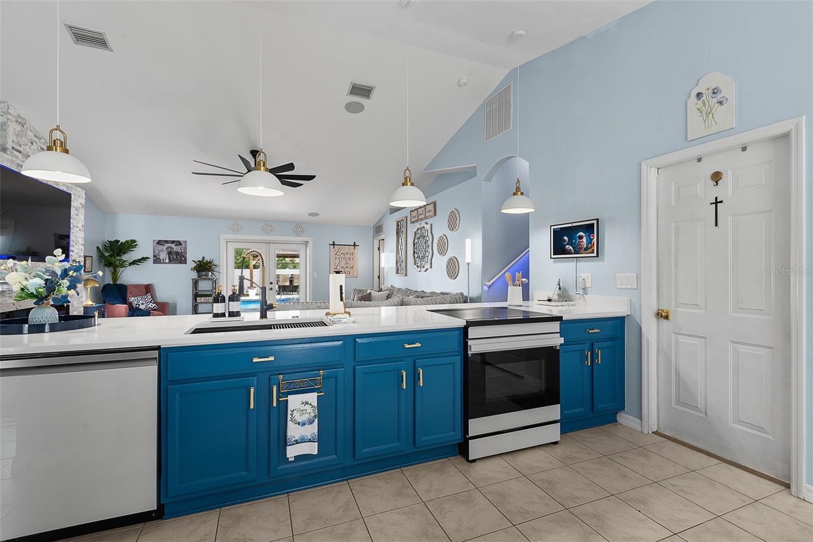 13 WHITE BIRCH LN, PALM COAST, FL, 32164