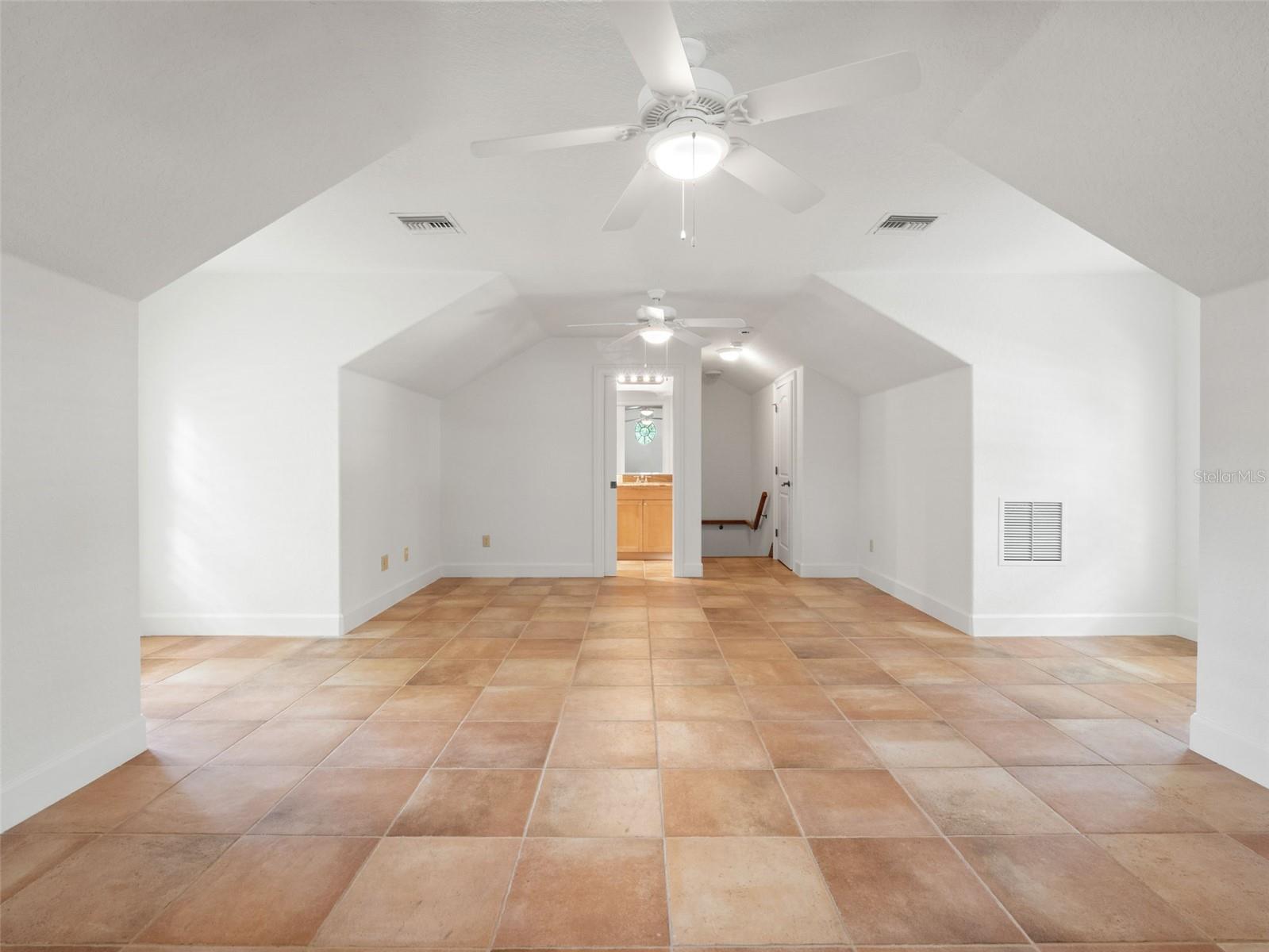 5236 SHORELINE CIR, SANFORD, FL, 32771