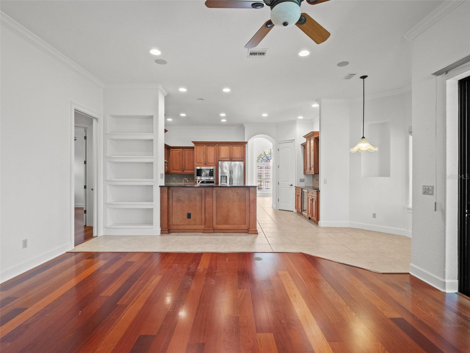 5236 SHORELINE CIR, SANFORD, FL, 32771