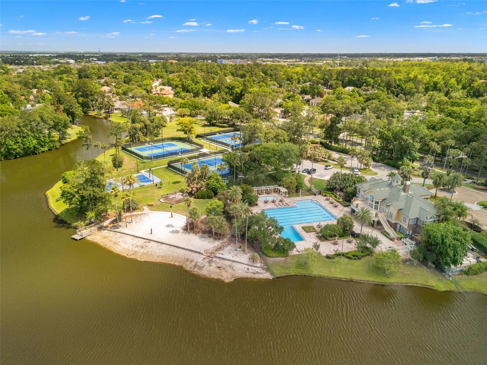 5236 SHORELINE CIR, SANFORD, FL, 32771