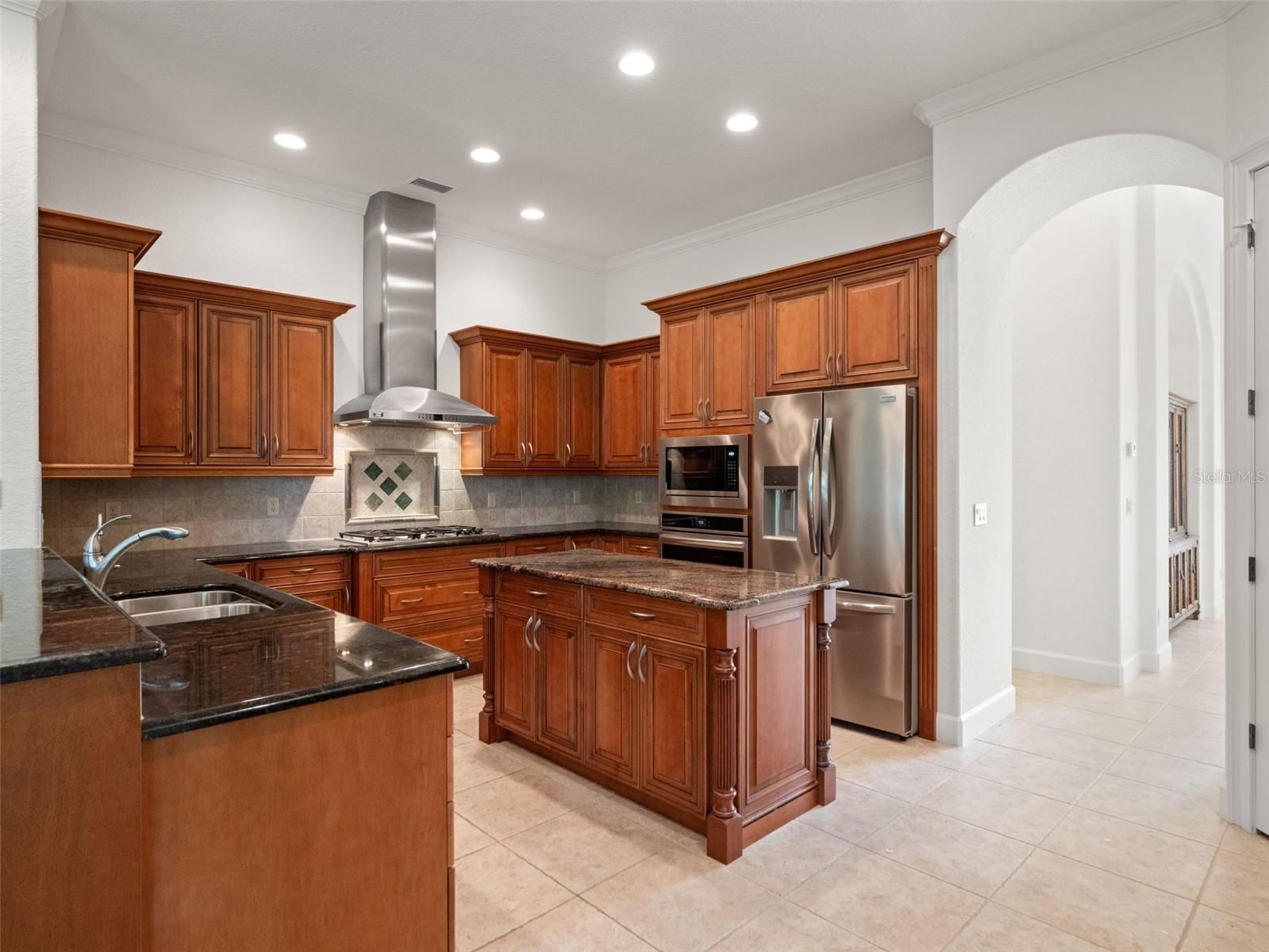 5236 SHORELINE CIR, SANFORD, FL, 32771