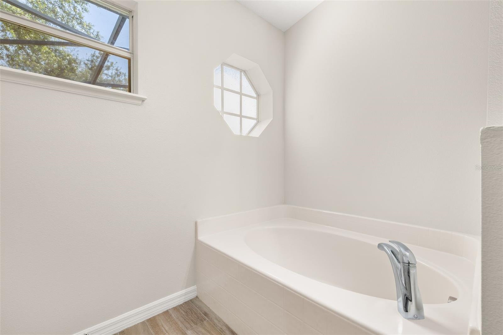 624 BLAKE AVE, DAVENPORT, FL, 33897