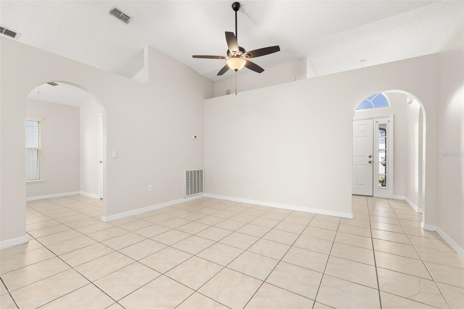 624 BLAKE AVE, DAVENPORT, FL, 33897