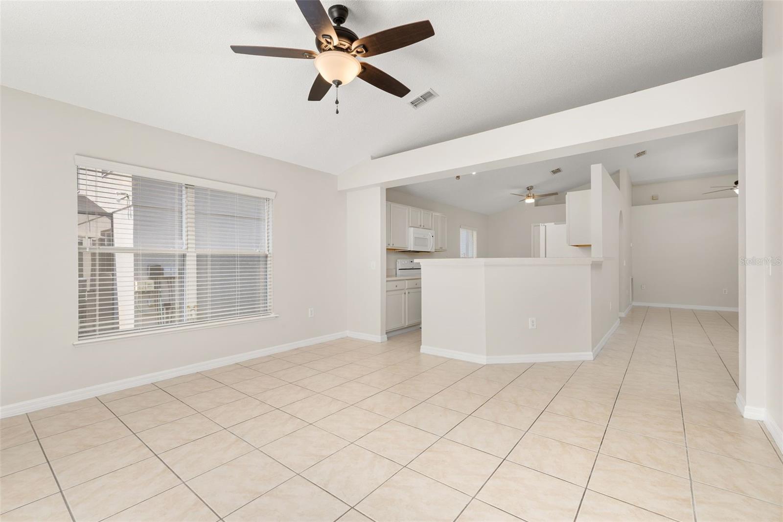 624 BLAKE AVE, DAVENPORT, FL, 33897