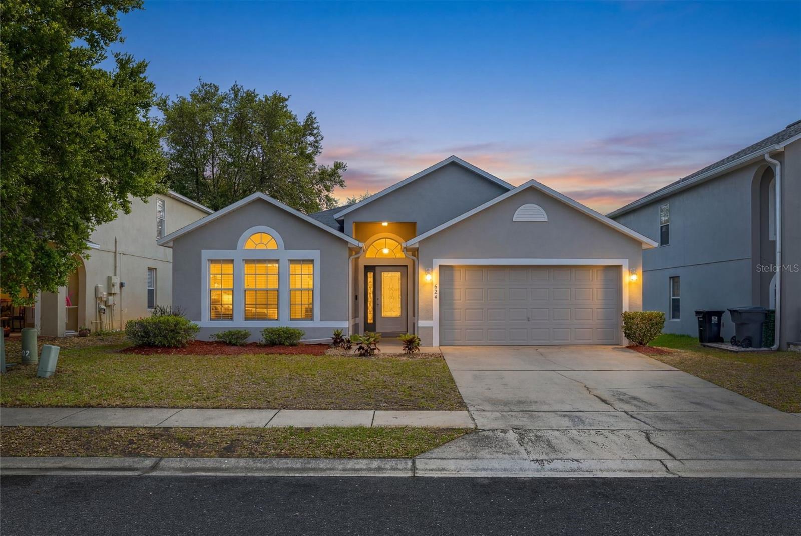624 BLAKE AVE, DAVENPORT, FL, 33897