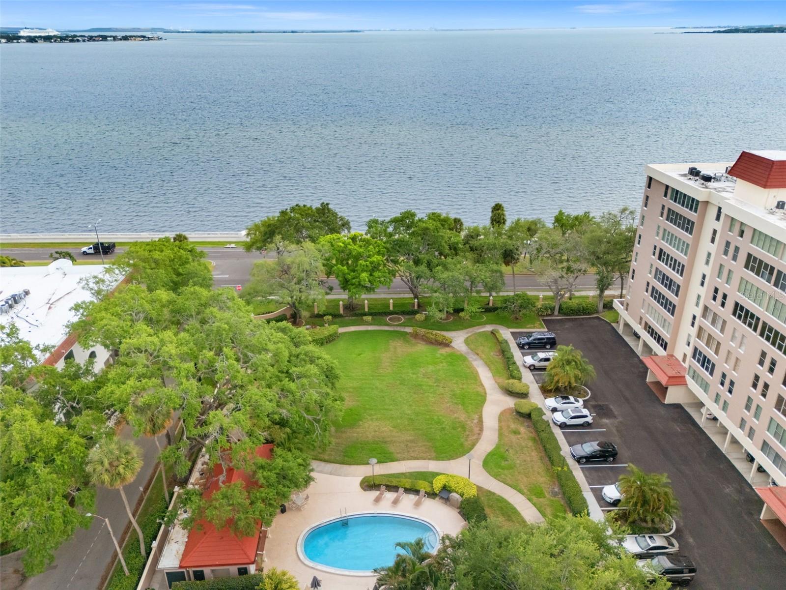 2403 S ARDSON PL #702B, TAMPA, FL, 33629