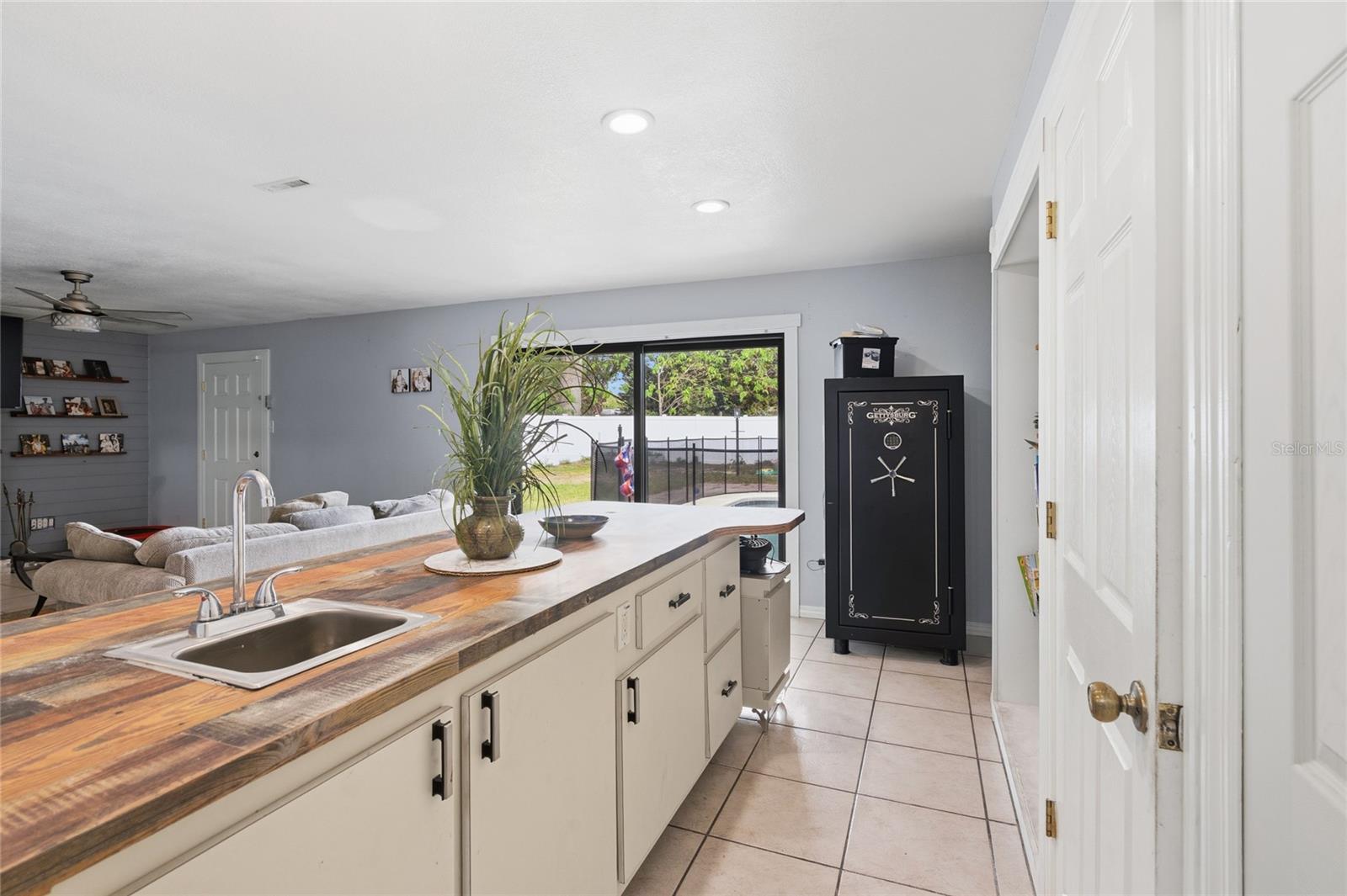 1307 BALTIMORE DR, ORLANDO, FL, 32810