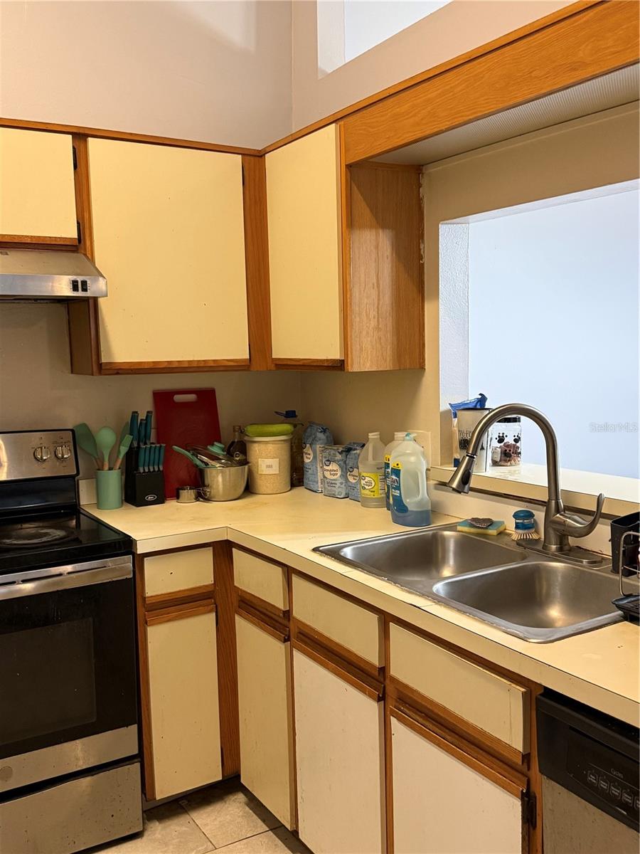 3916 MAGNOLIA LAKE LN, ORLANDO, FL, 32810