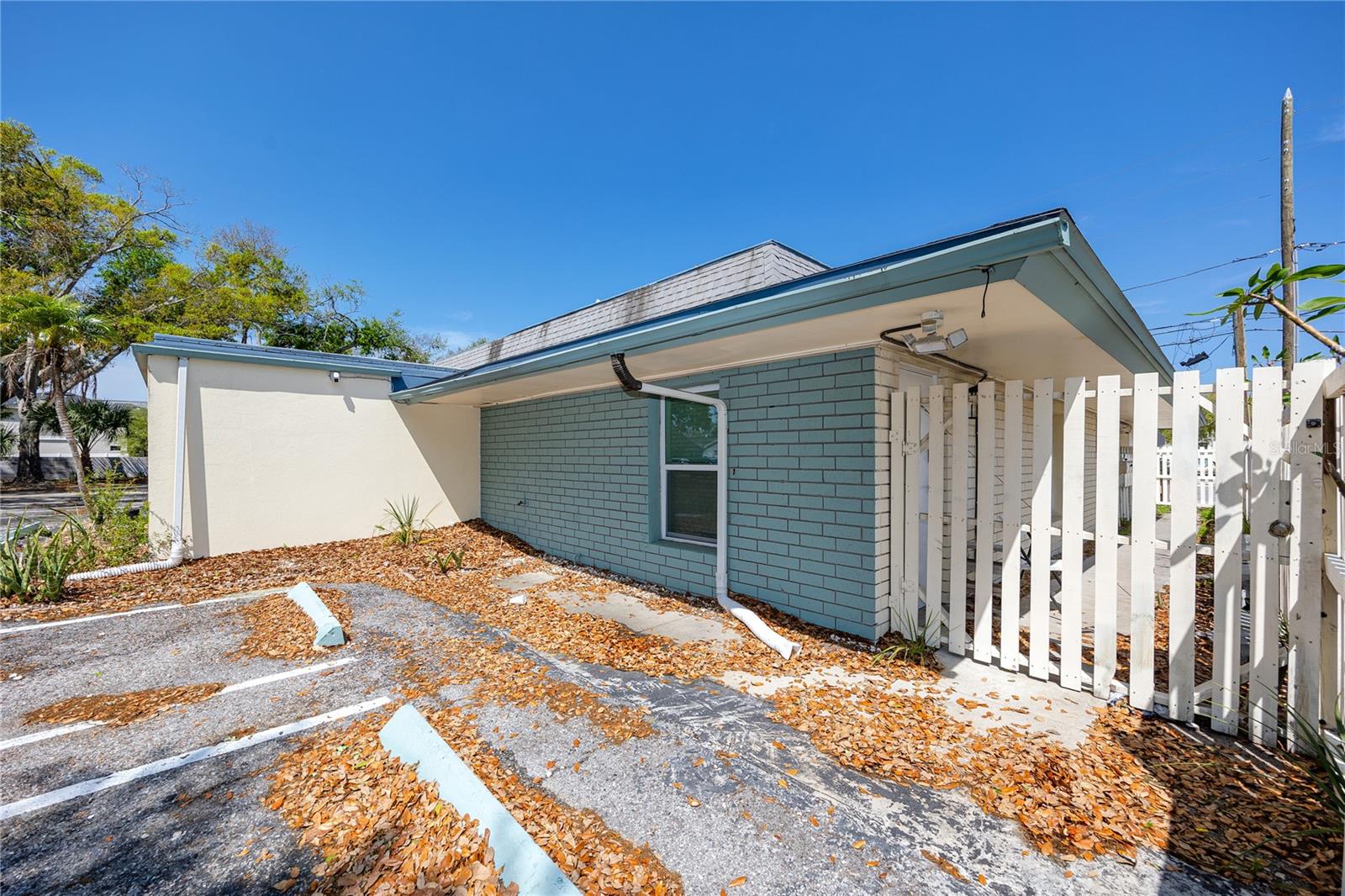 3527 1ST AVE S, ST PETERSBURG, FL, 33711