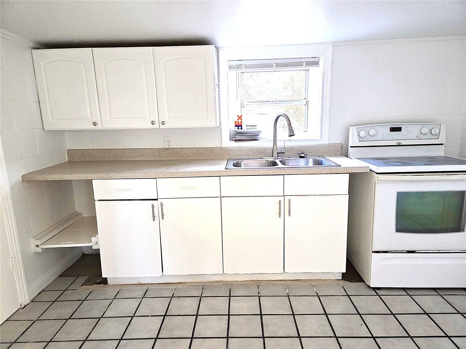 360 5TH AVE NW, LARGO, FL, 33770