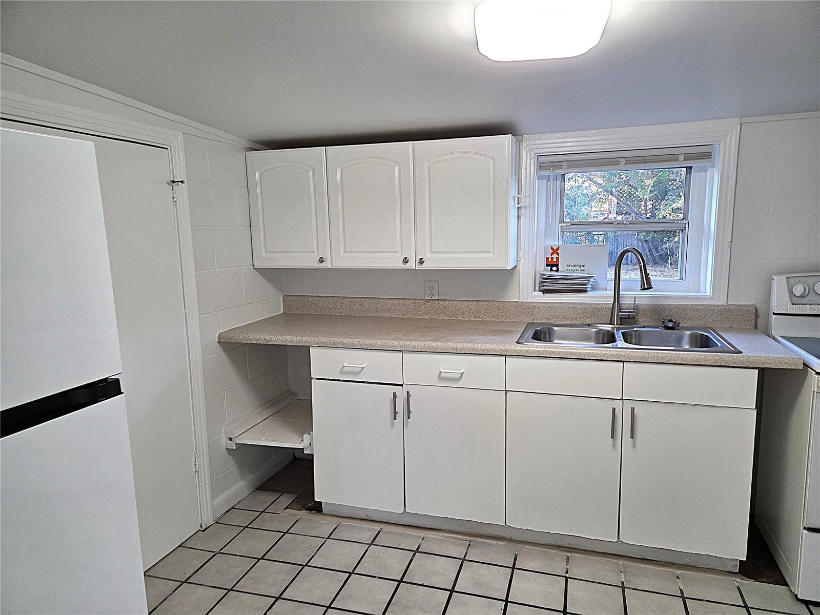 360 5TH AVE NW, LARGO, FL, 33770