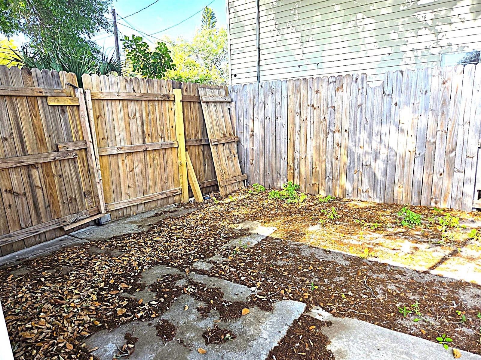 360 5TH AVE NW, LARGO, FL, 33770