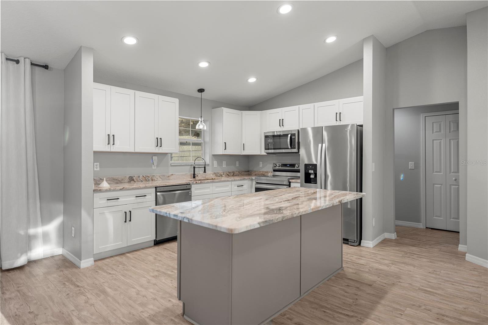 6525 NW 62ND AVE, OCALA, FL, 34482