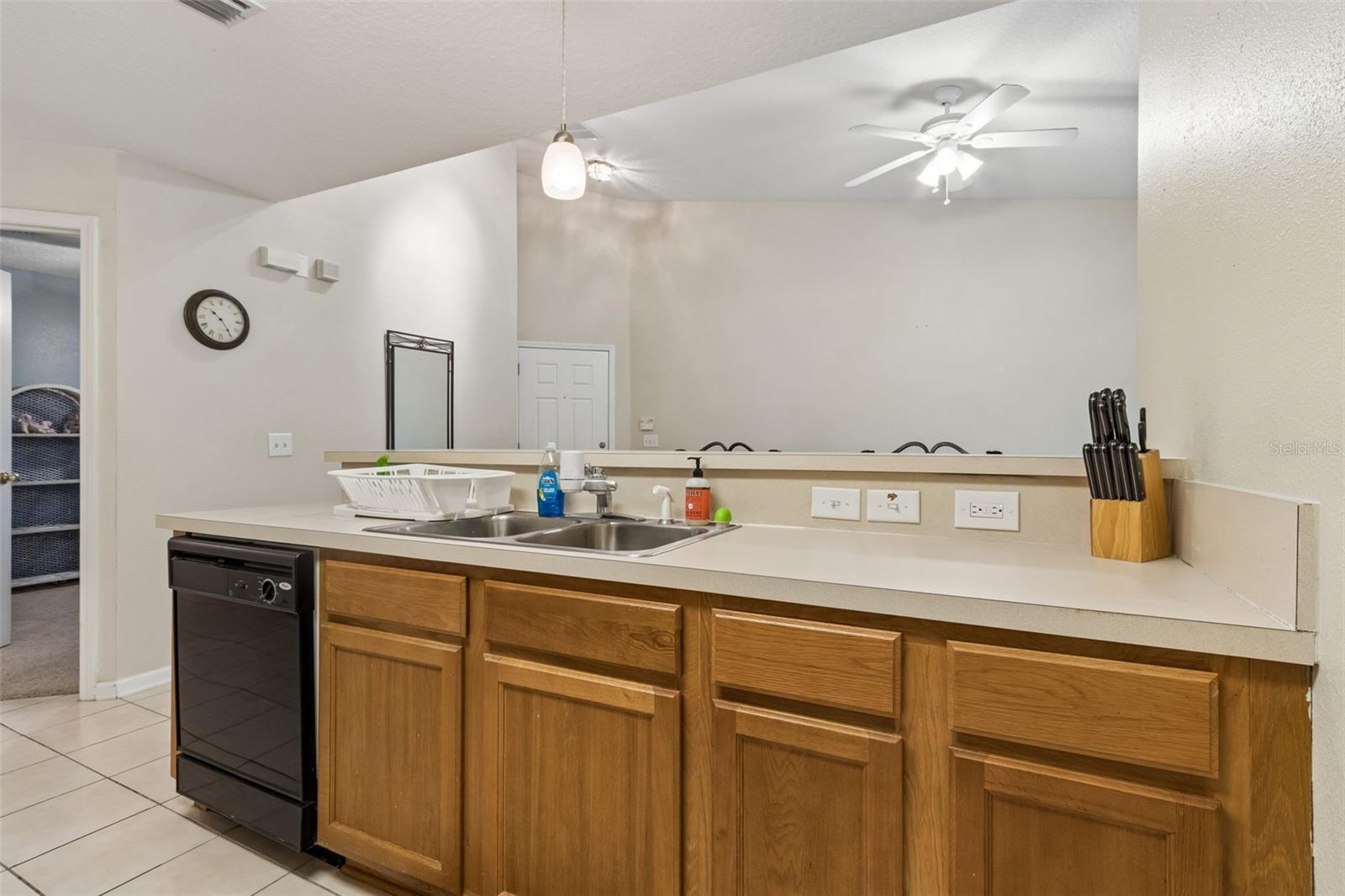 6075 MAGGIES CIR #113, JACKSONVILLE, FL, 32244