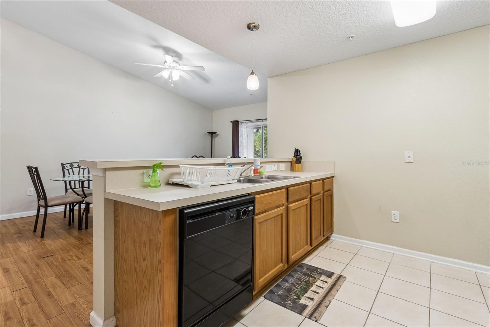 6075 MAGGIES CIR #113, JACKSONVILLE, FL, 32244