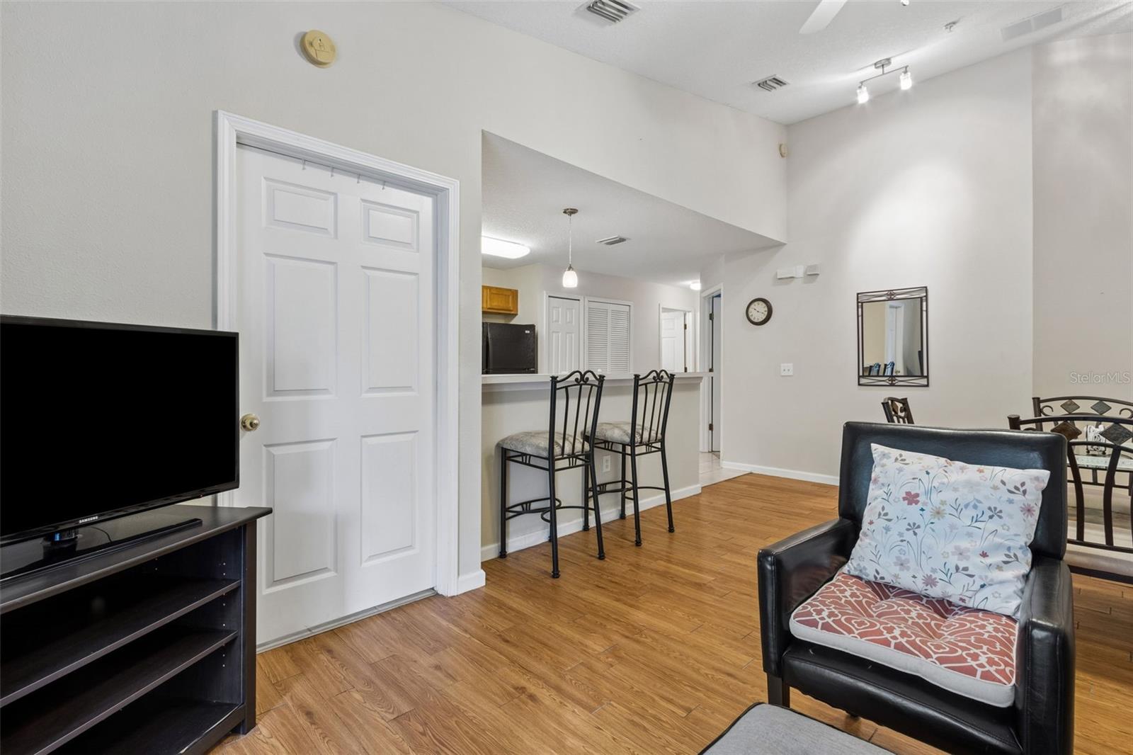 6075 MAGGIES CIR #113, JACKSONVILLE, FL, 32244