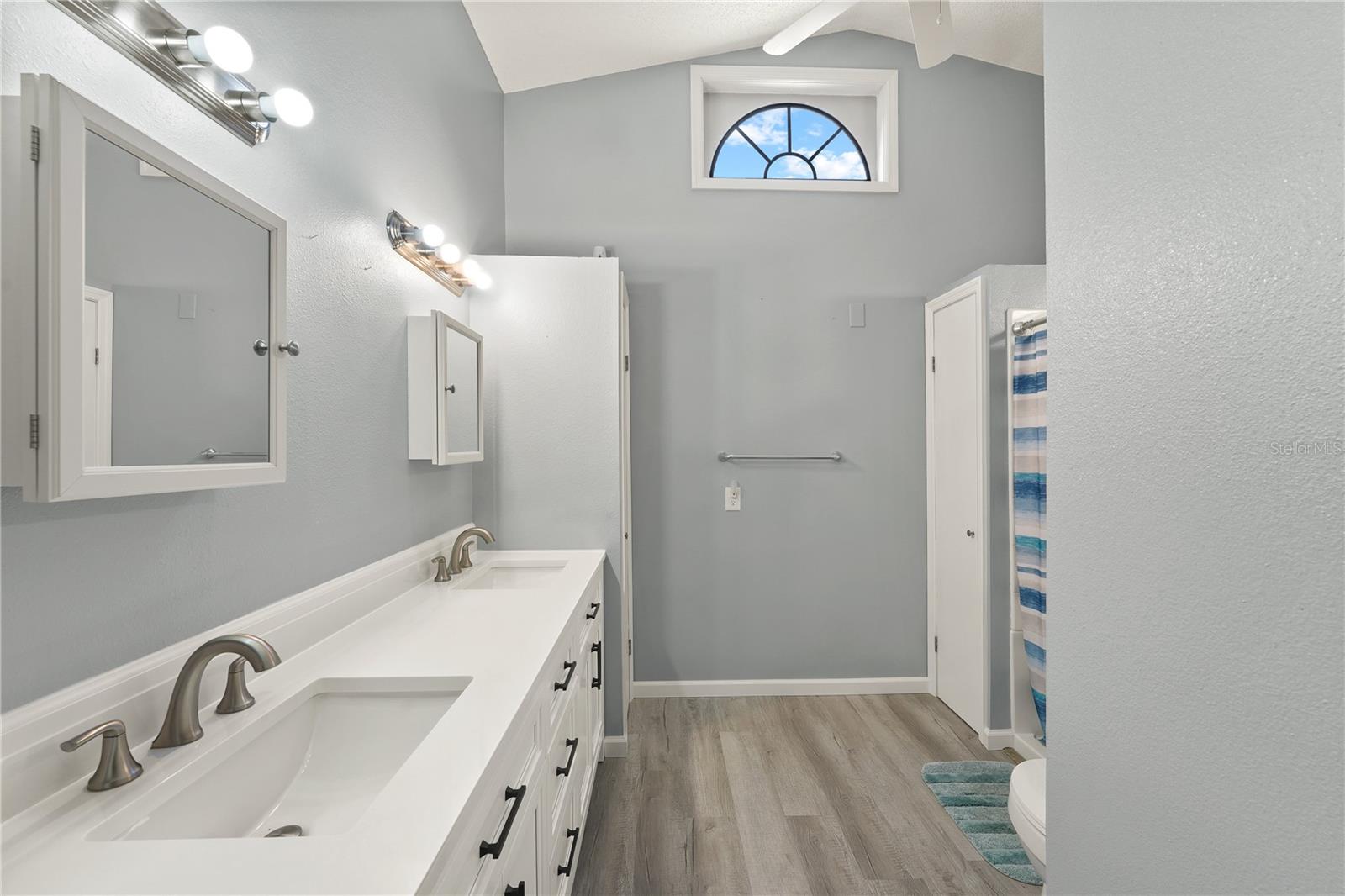 731 PINE SHORES CIR, NEW SMYRNA BEACH, FL, 32168