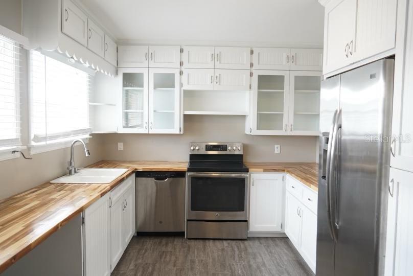 1761 SIESTA DR & 1760 WISCONSIN LN, SARASOTA, FL, 34239
