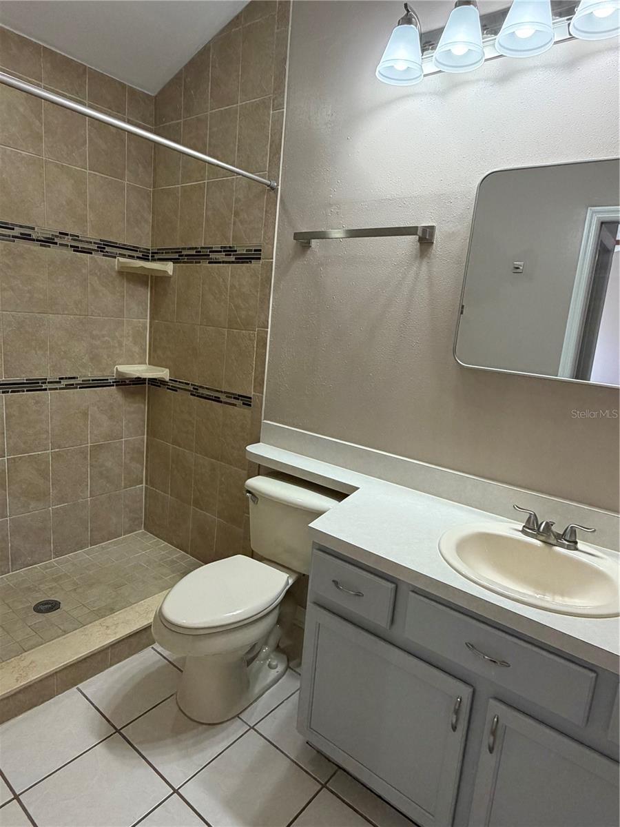 14208 BOCA KEY DR, ORLANDO, FL, 32824