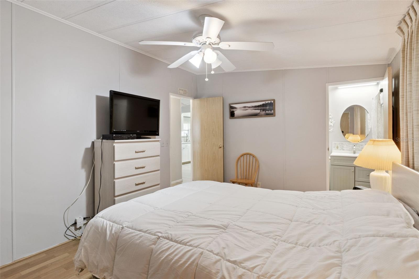 125 LAKE HAZEL DR, WINTER HAVEN, FL, 33884