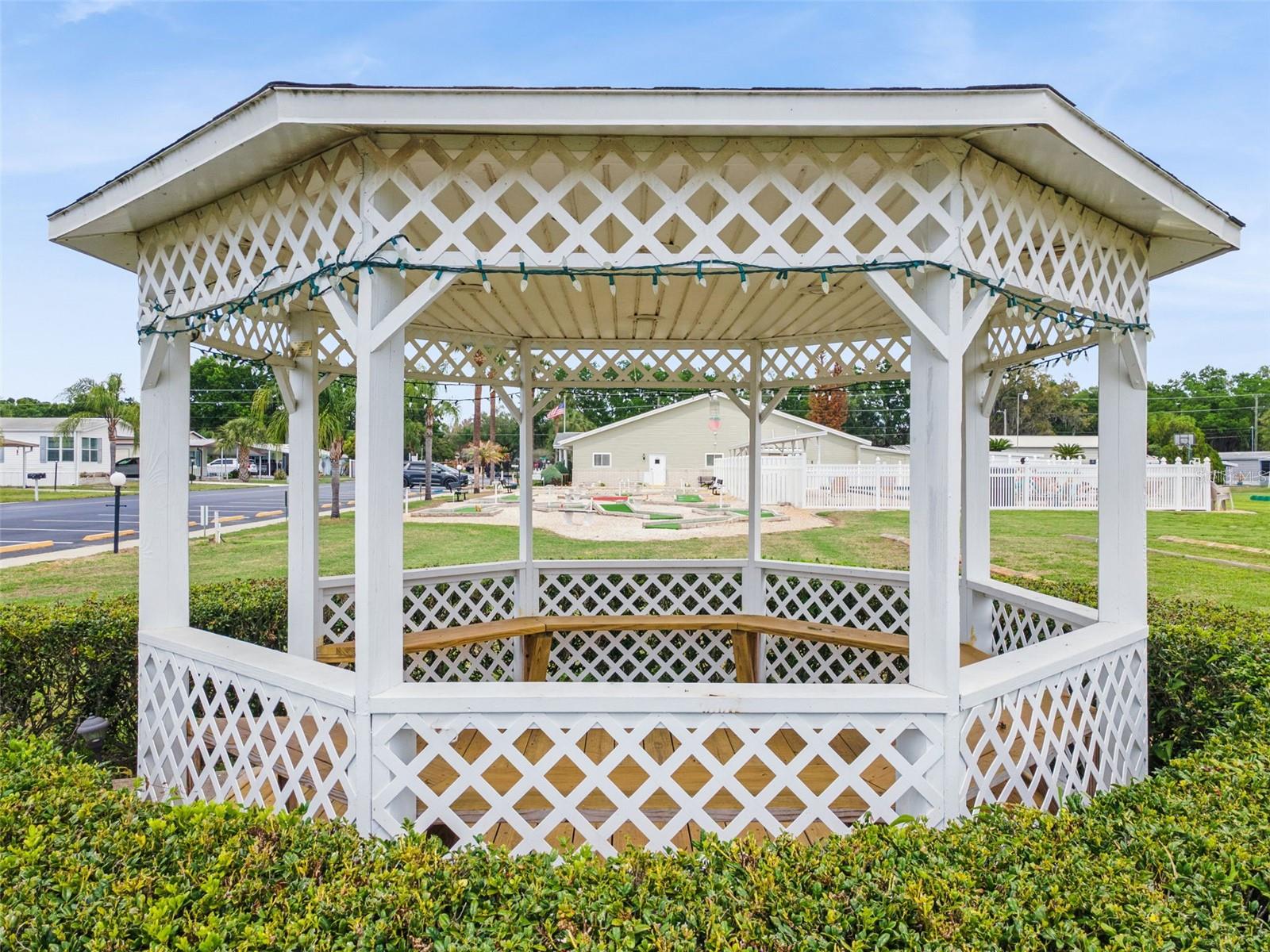 125 LAKE HAZEL DR, WINTER HAVEN, FL, 33884