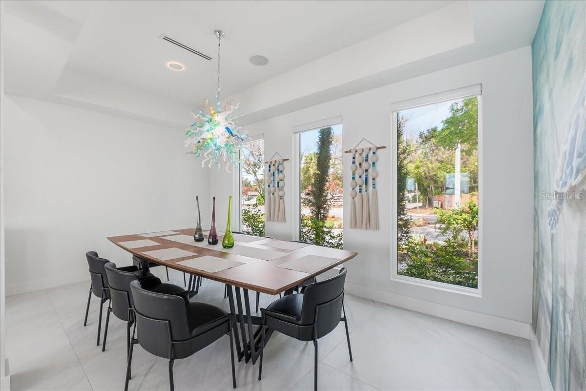2175 S TROPICAL TRL, MERRITT ISLAND, FL, 32952