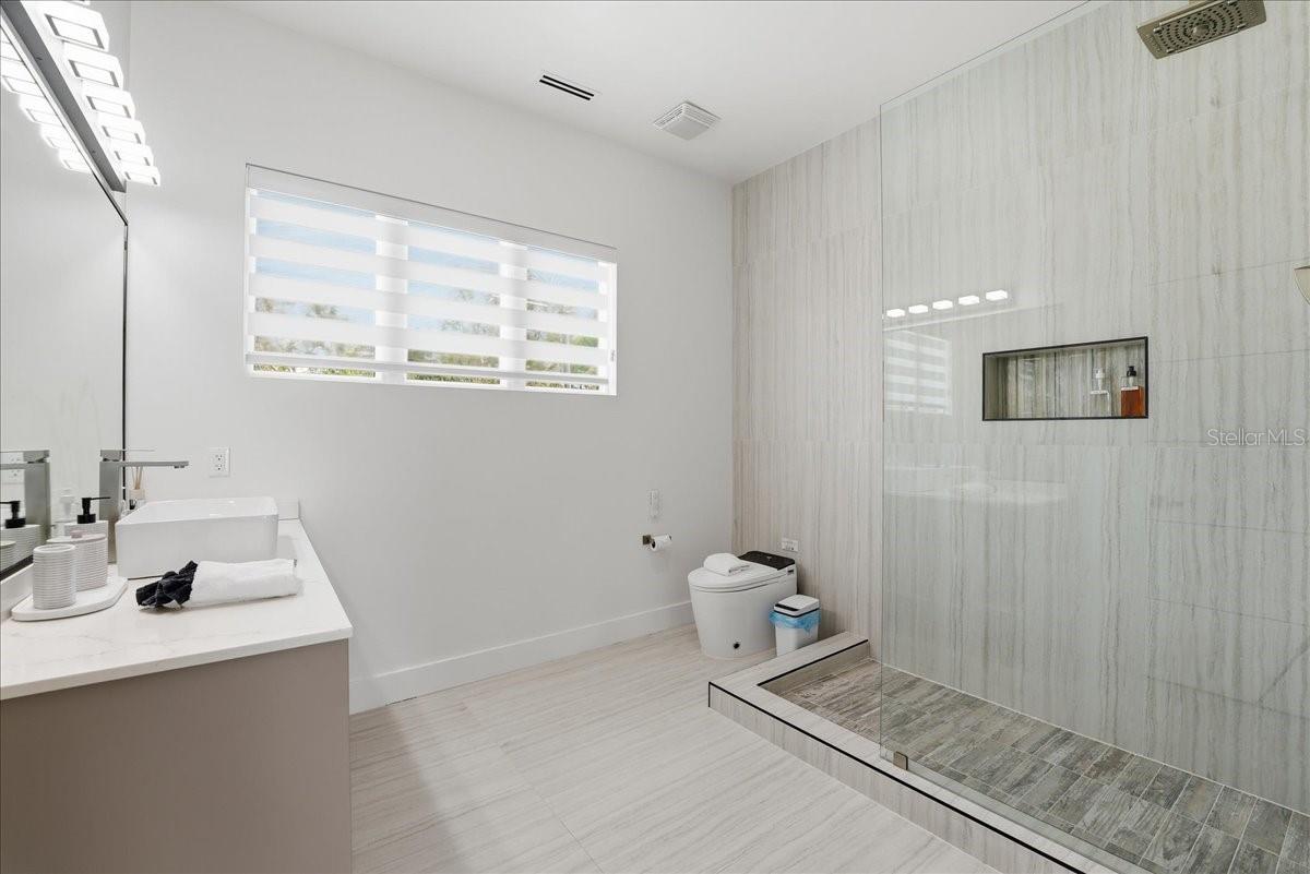2175 S TROPICAL TRL, MERRITT ISLAND, FL, 32952