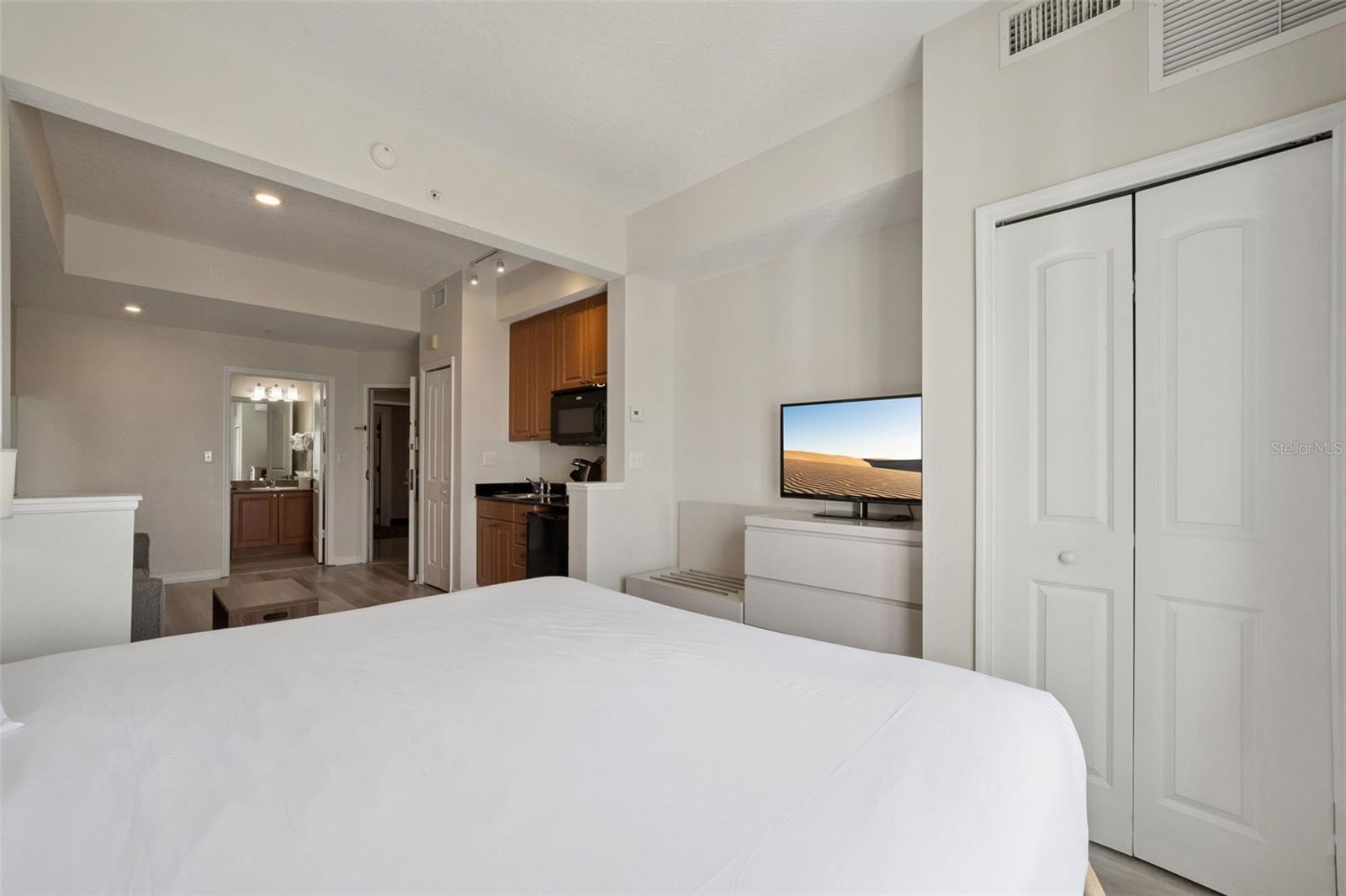 7395 UNIVERSAL BLVD #1205, ORLANDO, FL, 32819