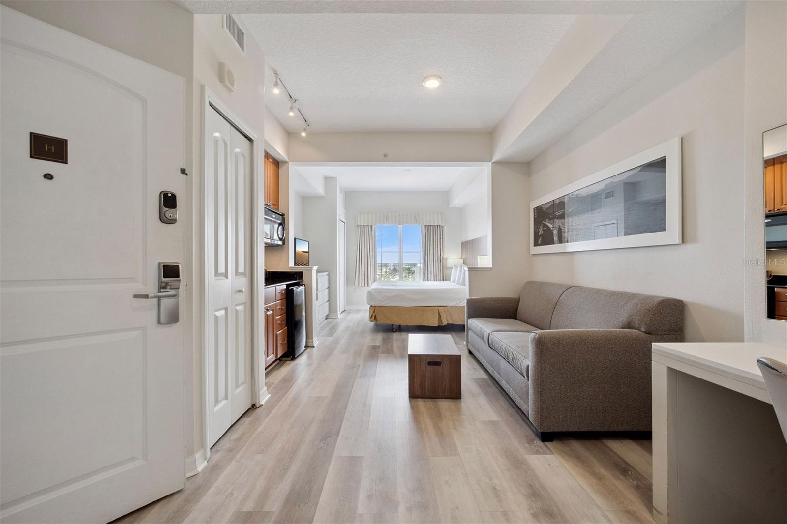 7395 UNIVERSAL BLVD #1205, ORLANDO, FL, 32819