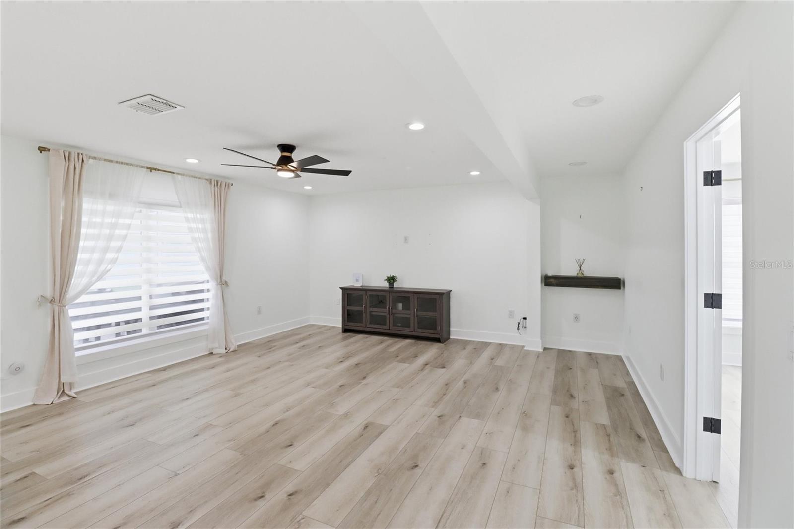 16948 CORNER HILL CT, ORLANDO, FL, 32820